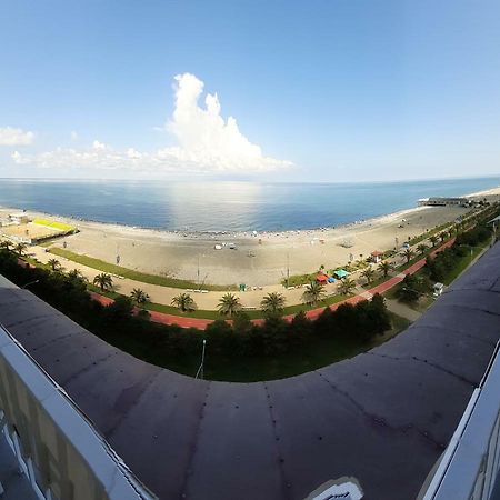 Appartamento Beautiful House By The Sea Batumi Esterno foto