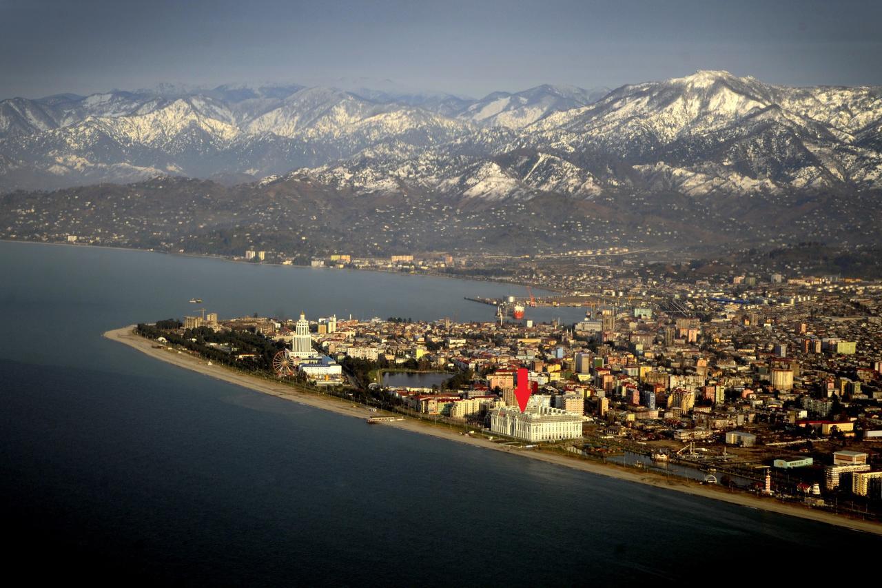 Appartamento Beautiful House By The Sea Batumi Esterno foto