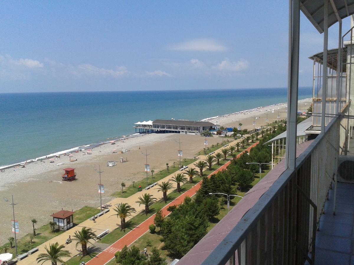 Appartamento Beautiful House By The Sea Batumi Esterno foto